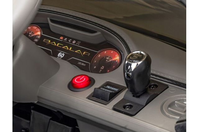 Vienvietis vaikiškas elektromobilis Bentley Bacalar