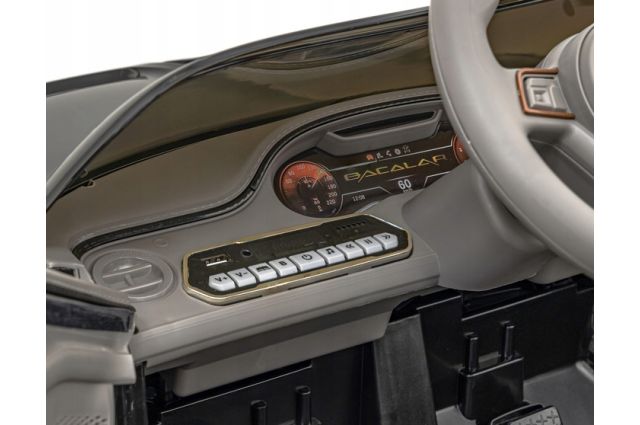 Vienvietis vaikiškas elektromobilis Bentley Bacalar